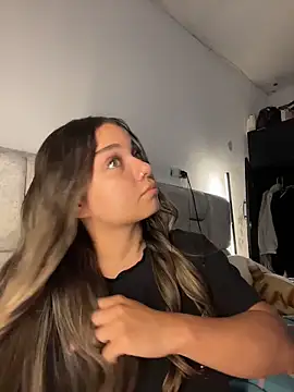 AnnyLopezzz  online show from 17, 5, 2026