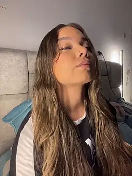 AnnyLopezzz  online show from 24, 3, 2026