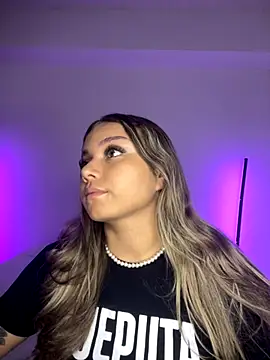 AnnyLopezzz  online show from 13, 9, 2025