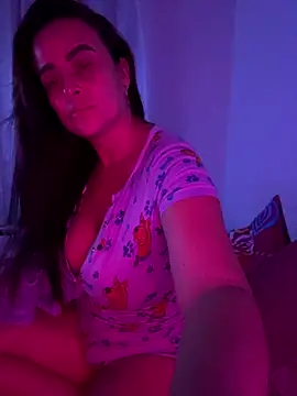 Snapshot of kattywil chatting on 14, 11, 2025 kattywil online show from 14, 11, 2025