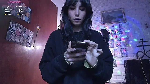 DiosaSexSymbol online show from 9, 10, 2025