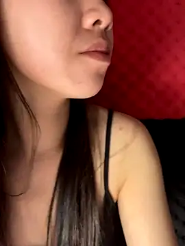 Yumii 09 online show from 29, 11, 2025