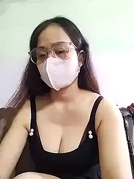 Snapshot of HELEN686 chatting on 13, 9, 2025 HELEN686 online show from 13, 9, 2025