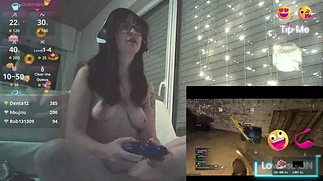 Snapshot of CornetDeGlace chatting on 9, 9, 2025 CornetDeGlace online show from 9, 9, 2025