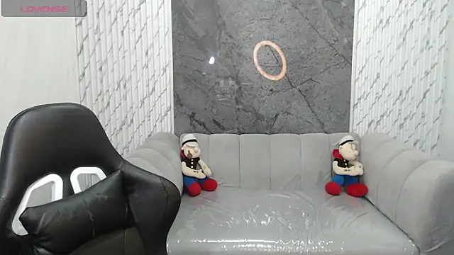 Snapshot of Ivony18_b chatting on 5, 2, 2026 Ivony18 b online show from 5, 2, 2026