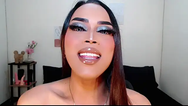 Lessandra Lust online show from 13, 9, 2025