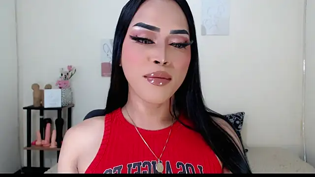 Lessandra Lust online show from 6, 10, 2025