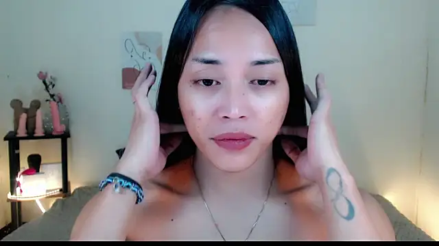 Lessandra Lust online show from 23, 11, 2025