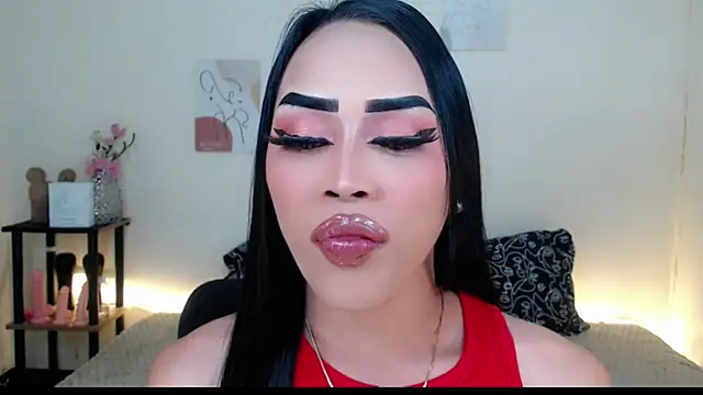 Lessandra Lust online show from 10, 10, 2025