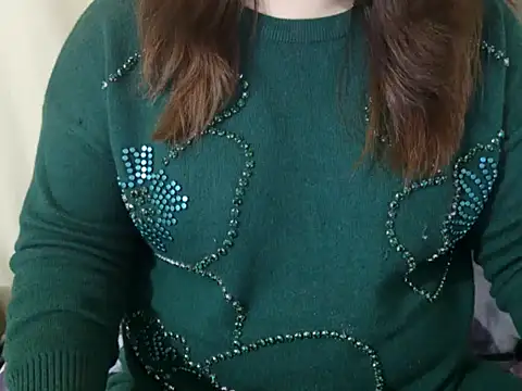 Snapshot of sizzling_alice chatting on 4, 12, 2025 sizzling alice online show from 4, 12, 2025