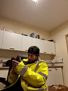 MODEST11 MMiILOO AMARO online show from 16, 10, 2025