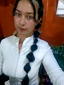 Snapshot of Sol_Sunny chatting on 8, 6, 2026 Sol Sunny online show from 8, 6, 2026