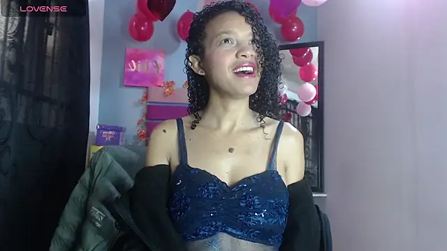 Snapshot of alma_azul chatting on 15, 9, 2025 alma azul online show from 15, 9, 2025