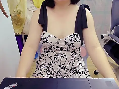 Phuong Myy online show from 19, 11, 2025