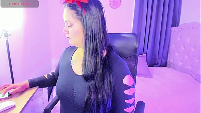 Snapshot of Sunnycurvymf chatting on 24, 9, 2025 Sunnycurvymf online show from 24, 9, 2025