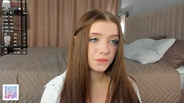 AngelenaCrittendon online show from 2, 11, 2025