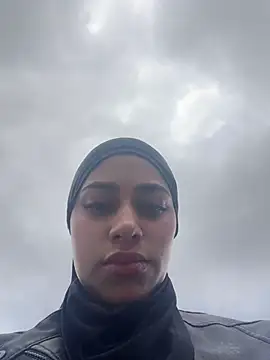 AlannaEvons online show from 7, 4, 2026