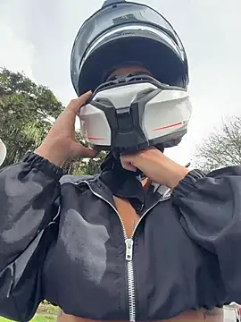 AlannaEvons online show from 10, 3, 2026