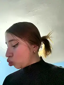 mia skys online show from 7, 1, 2026