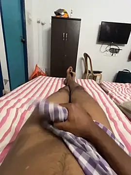 usermood2000 online show from 5, 12, 2025