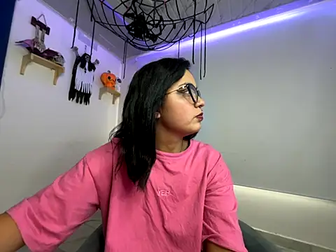 Snapshot of amanne_misa chatting on 6, 11, 2025 amanne misa online show from 6, 11, 2025