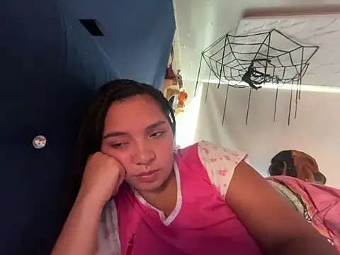 Snapshot of amanne_misa chatting on 21, 10, 2025 amanne misa online show from 21, 10, 2025