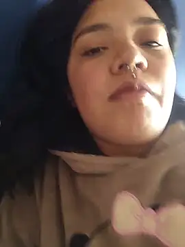 Snapshot of amanne_misa chatting on 28, 10, 2025 amanne misa online show from 28, 10, 2025