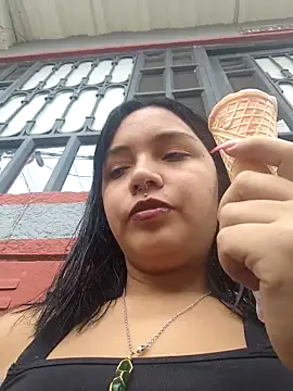 Snapshot of amanne_misa chatting on 14, 9, 2025 amanne misa online show from 14, 9, 2025