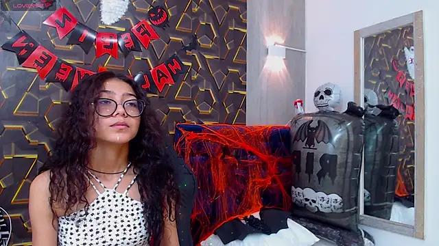 Snapshot of honeymoon_12 chatting on 22, 10, 2025 honeymoon 12 online show from 22, 10, 2025