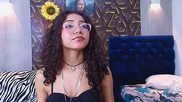Snapshot of honeymoon_12 chatting on 12, 7, 2026 honeymoon 12 online show from 12, 7, 2026