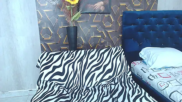 Snapshot of honeymoon_12 chatting on 6, 10, 2025 honeymoon 12 online show from 6, 10, 2025