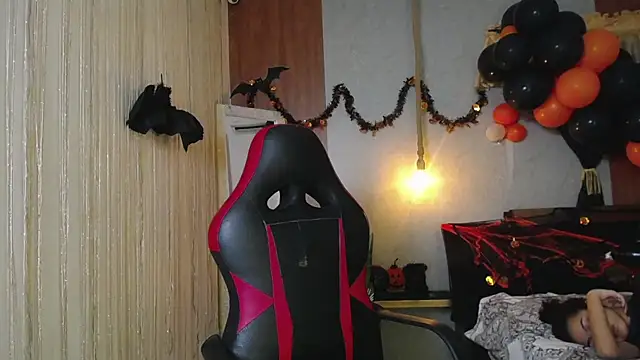 Snapshot of honeymoon_12 chatting on 31, 10, 2025 honeymoon 12 online show from 31, 10, 2025