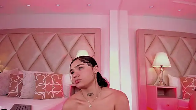 PauVega  online show from 19, 10, 2025