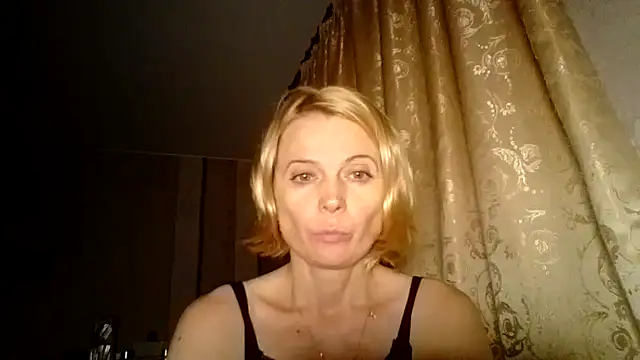 LiluXRose online show from 25, 9, 2025