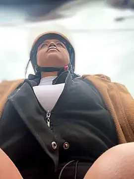 -Mia1 online show from 24, 3, 2026