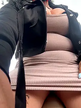 -Mia1 online show from 28, 10, 2025