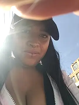 -Mia1 online show from 26, 9, 2025