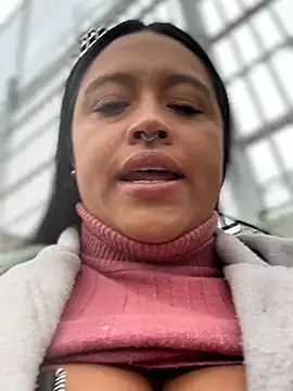 -Mia1 online show from 15, 4, 2026