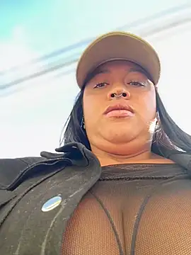 -Mia1 online show from 26, 4, 2026