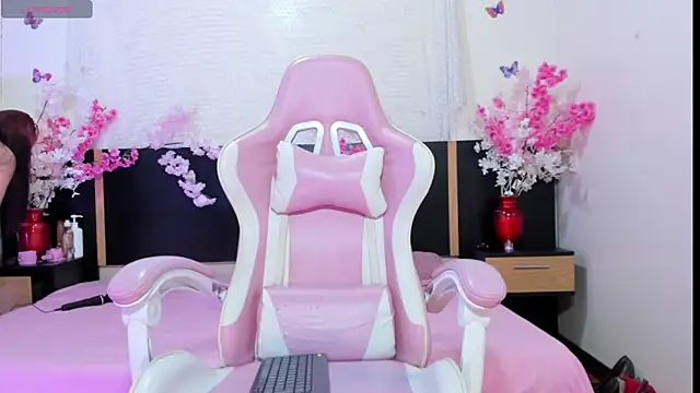 emma ayala online show from 15, 5, 2026