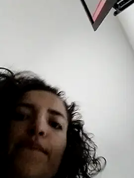 luna love xoxo online show from 6, 11, 2025