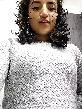 luna love xoxo online show from 25, 11, 2025