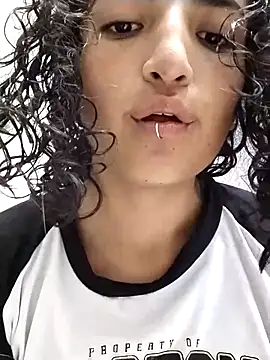 luna love xoxo online show from 21, 9, 2025