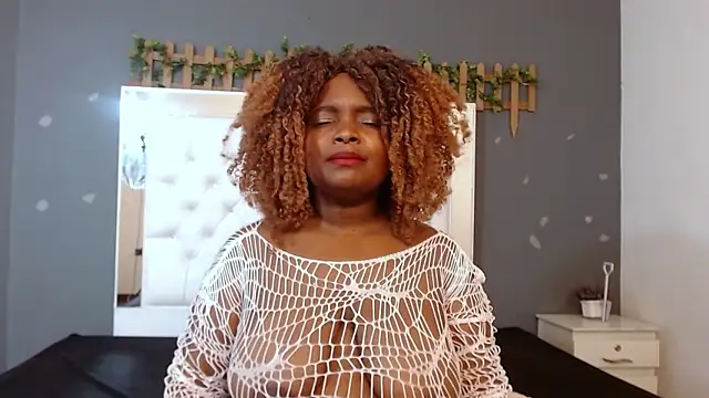 isabella brown1 online show from 5, 10, 2025