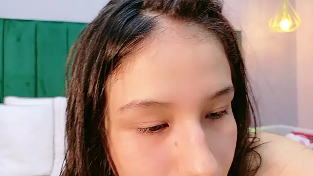 Ashley Evans22 online show from 12, 2, 2026