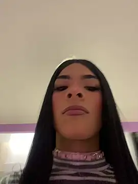 Snapshot of Amira_Ember chatting on 12, 7, 2026 Amira Ember online show from 12, 7, 2026