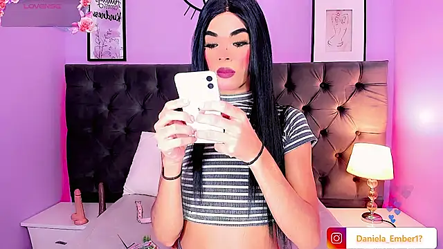 Snapshot of Amira_Ember chatting on 13, 7, 2026 Amira Ember online show from 13, 7, 2026