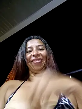 Snapshot of maleja23 chatting on 12, 10, 2025 maleja23 online show from 12, 10, 2025