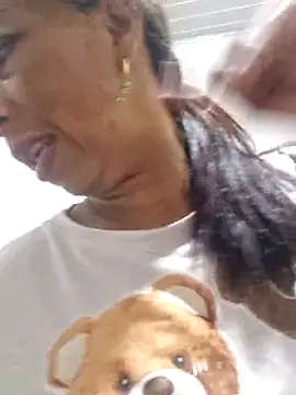 Snapshot of maleja23 chatting on 3, 10, 2025 maleja23 online show from 3, 10, 2025