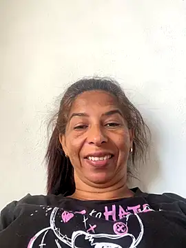 Snapshot of maleja23 chatting on 26, 11, 2025 maleja23 online show from 26, 11, 2025